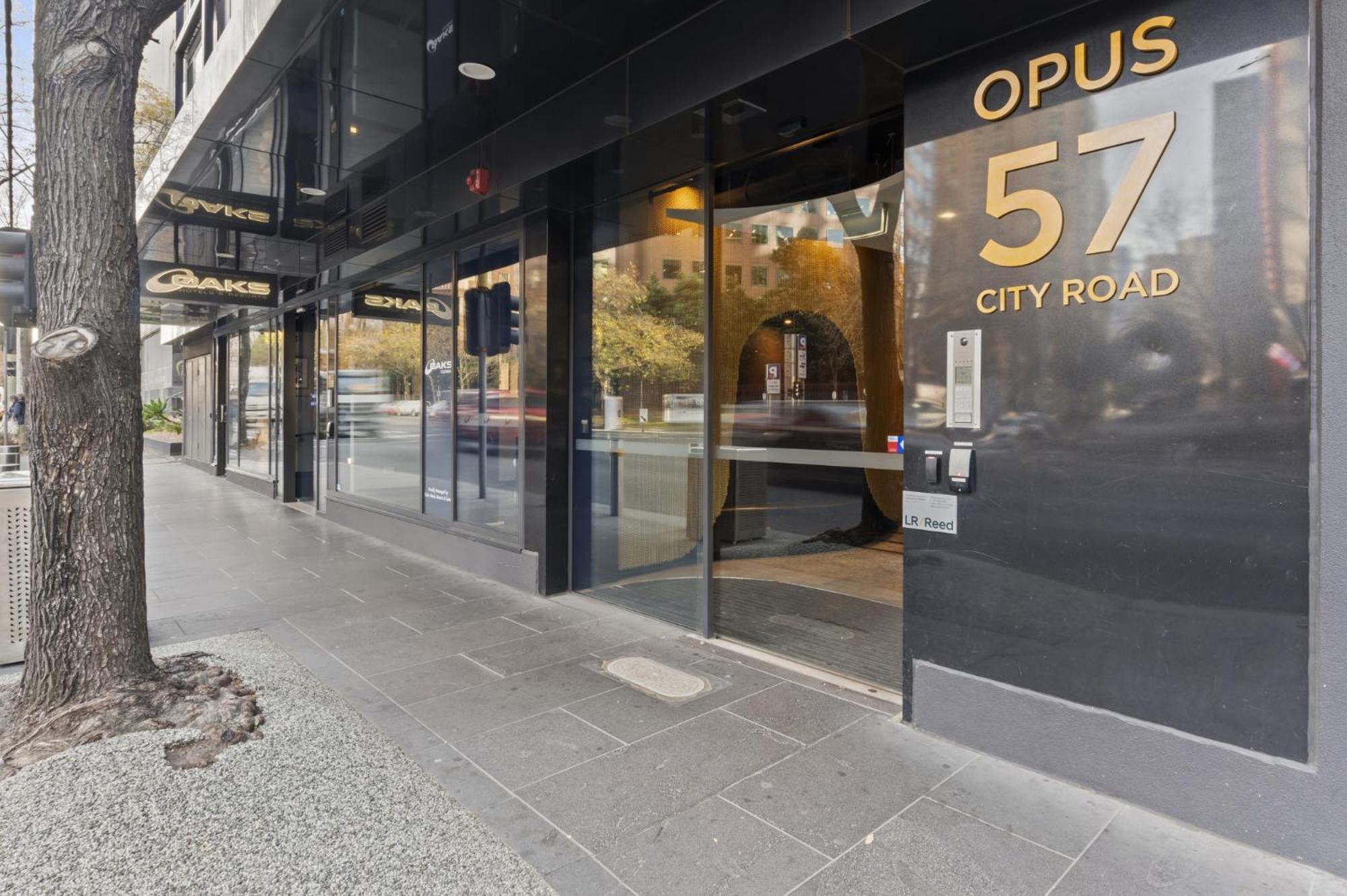 Sleek 1-Bed Southbank Apartment With Balcony Melbourne Exterior photo